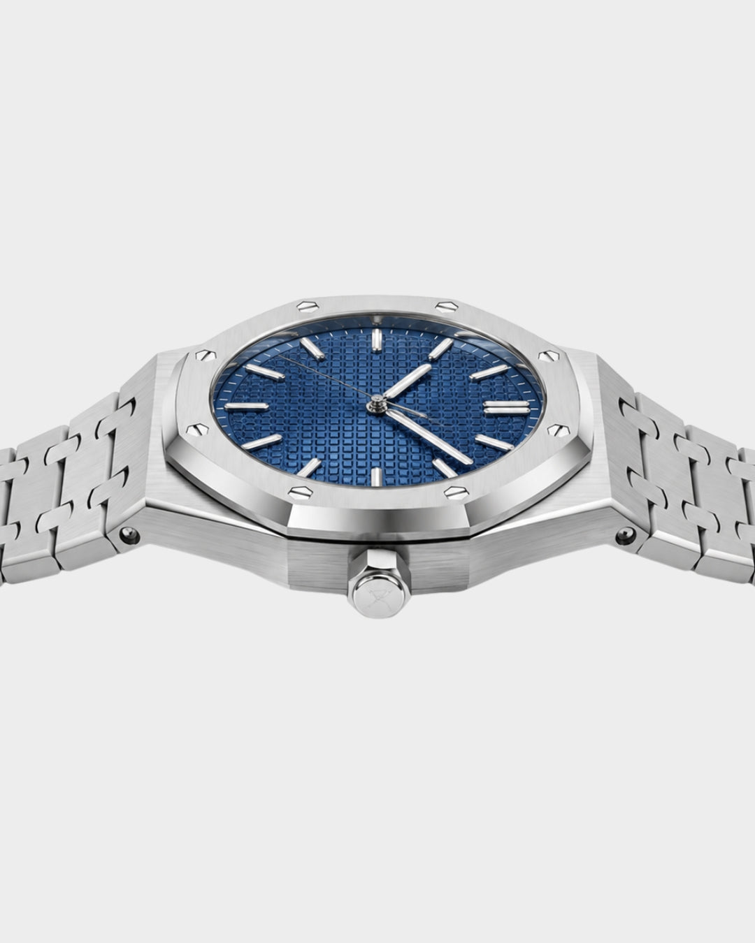 Image of William Corbier RIDGE Dark Azure men's blue dial steel watch, side profile